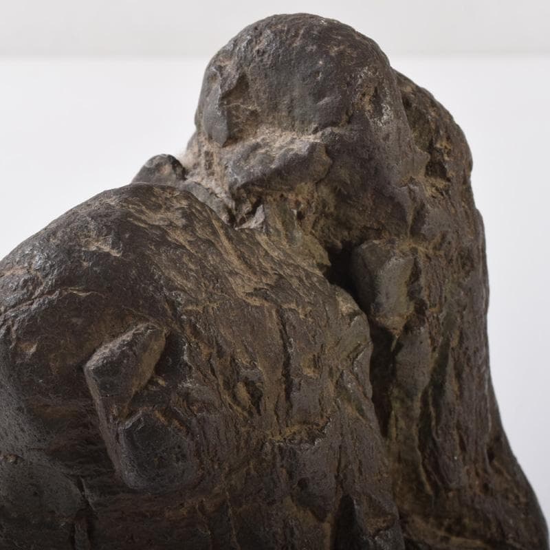 天然石　鑑賞石　太湖石　霊壁石　置物　重さ約1.2㎏　唐木台付　C　7247