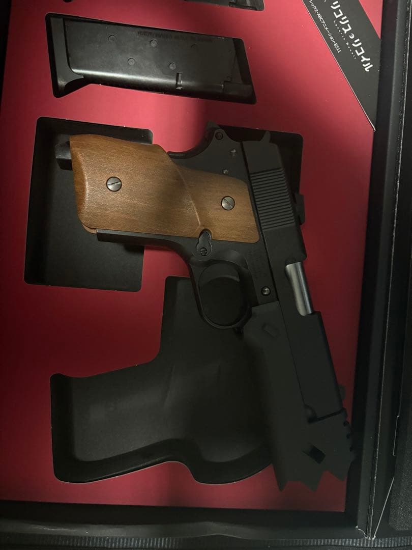 かかし出品　千束の銃　東京マルイ　ガスブローバックガン　予備マガジン付き