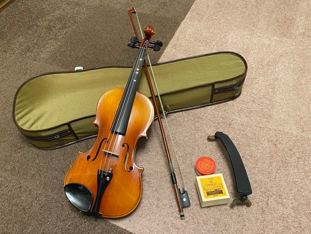 スズキバイオリン 1/2サイズ ケース・松脂・肩当て付き