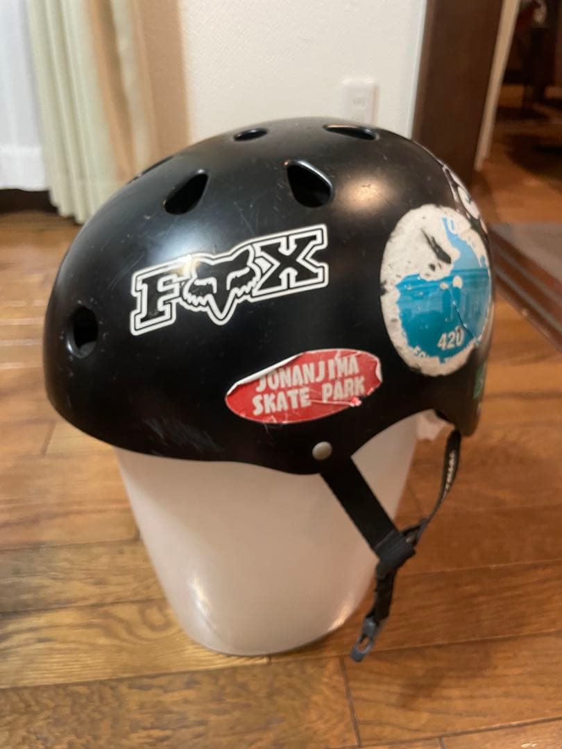 【4点セット販売】BMX 16in、ヘルメット、プロテクター、ニーガード