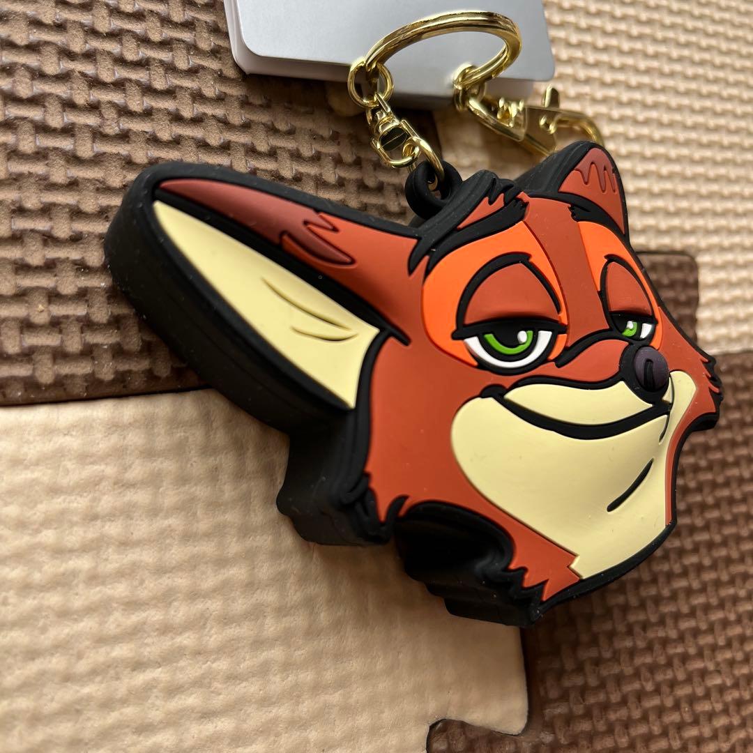 ディズニーストア　ズートピア2 ニックワイルドトーキングボイスキーチェーン