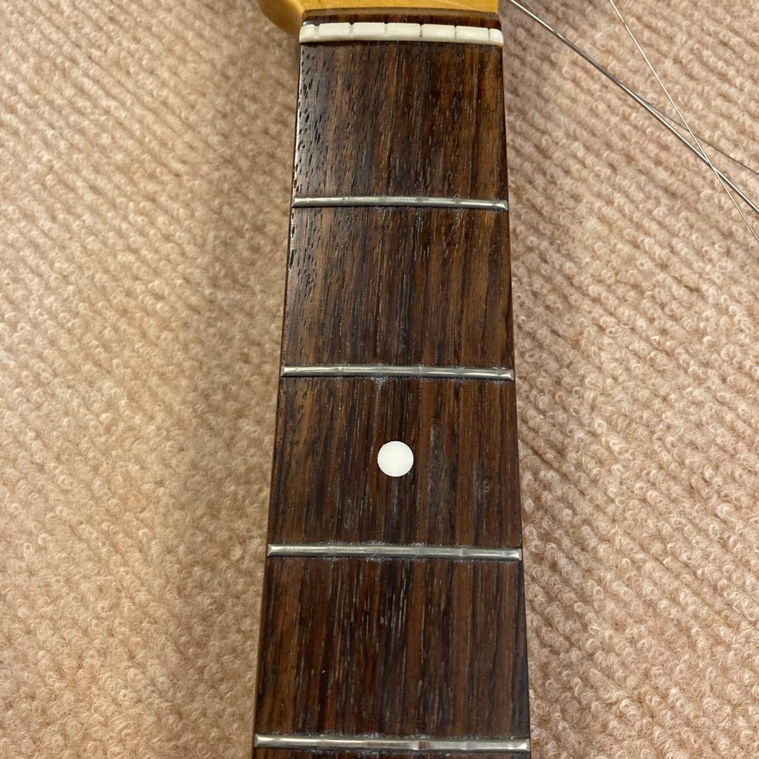 Stratocasterタイプ　ホワイト