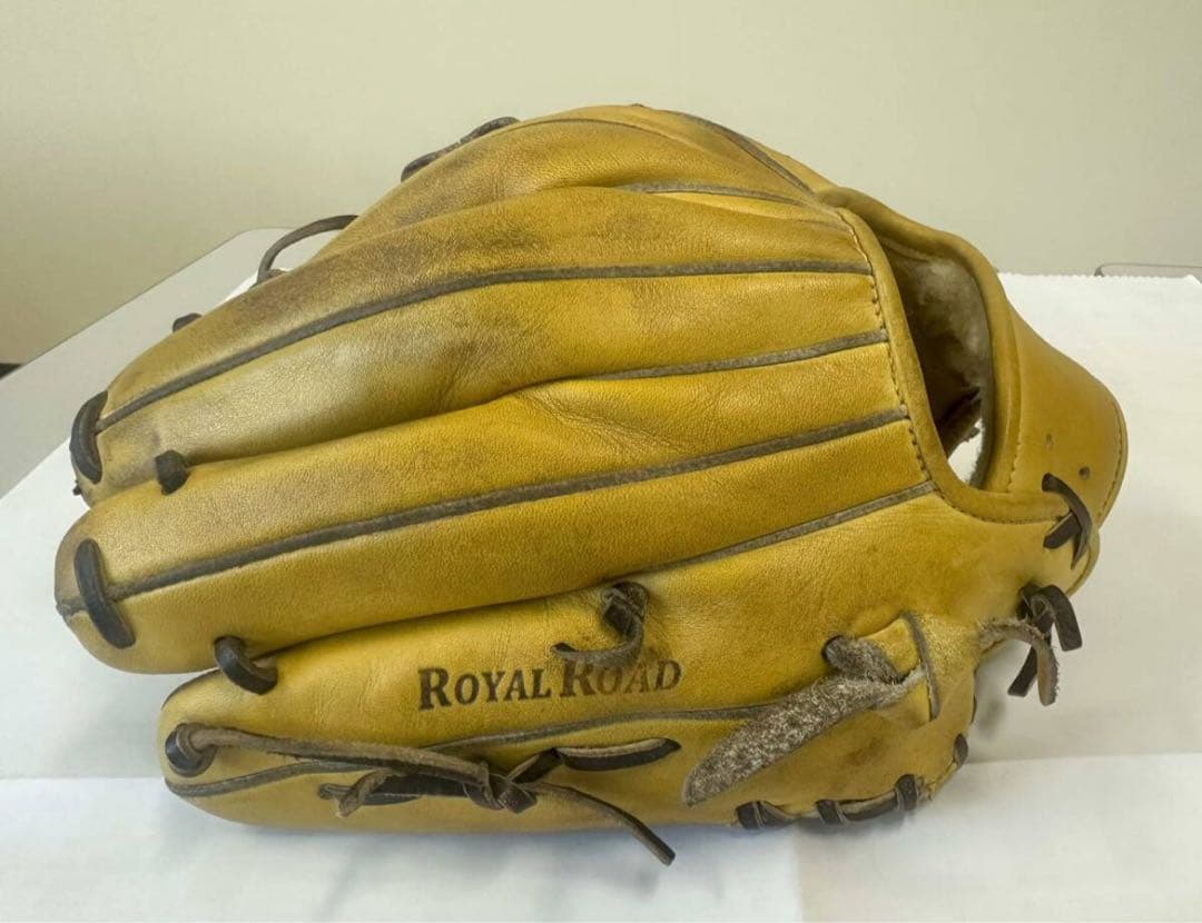 アシックス　GOLD STAGE 軟式グローブ イエロー