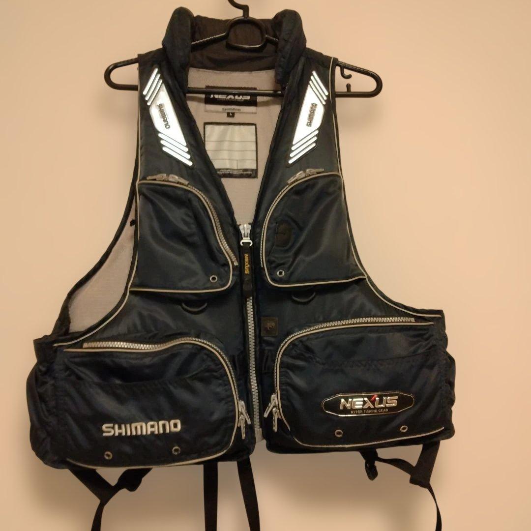 シマノNEXUS フローティングベストVF-152G ライフジャケットおまけ付き