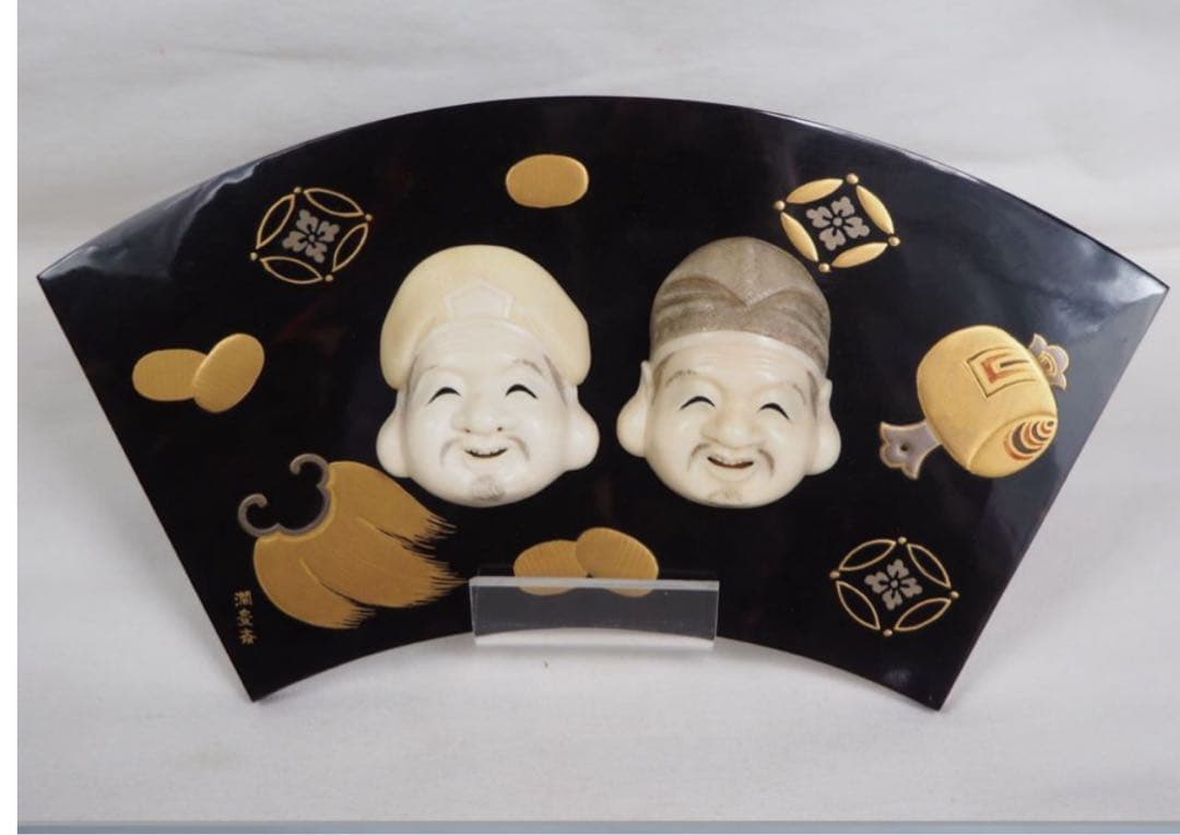 送料無料『東秀』作　大黒恵比寿　『澗豊斎』銘　べっ甲金蒔絵台置物幅19×10ｃｍ