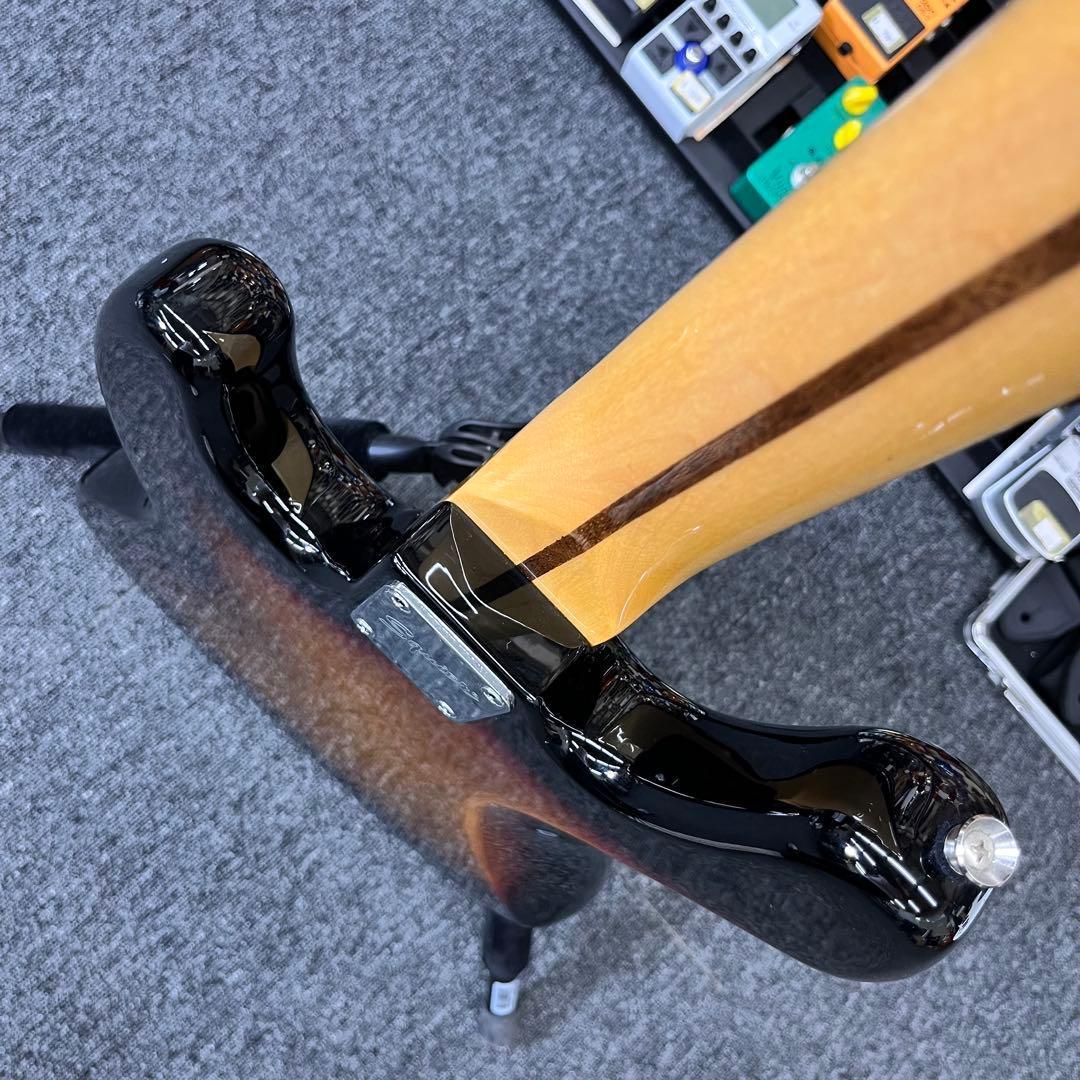 【10439】 Squier Fretless Jazz Bass