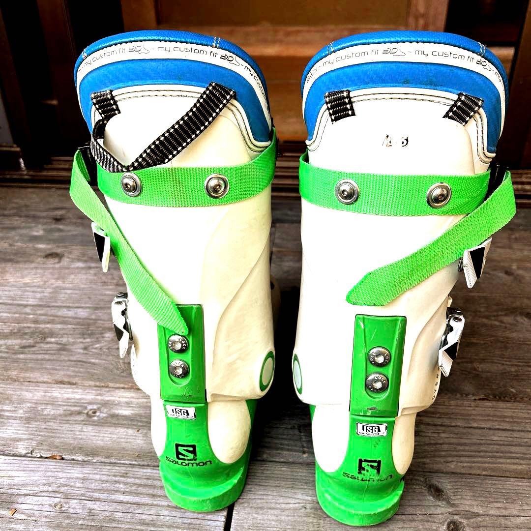 抜群フィッティング　希少スキーブーツ( SalomonXMAX120)