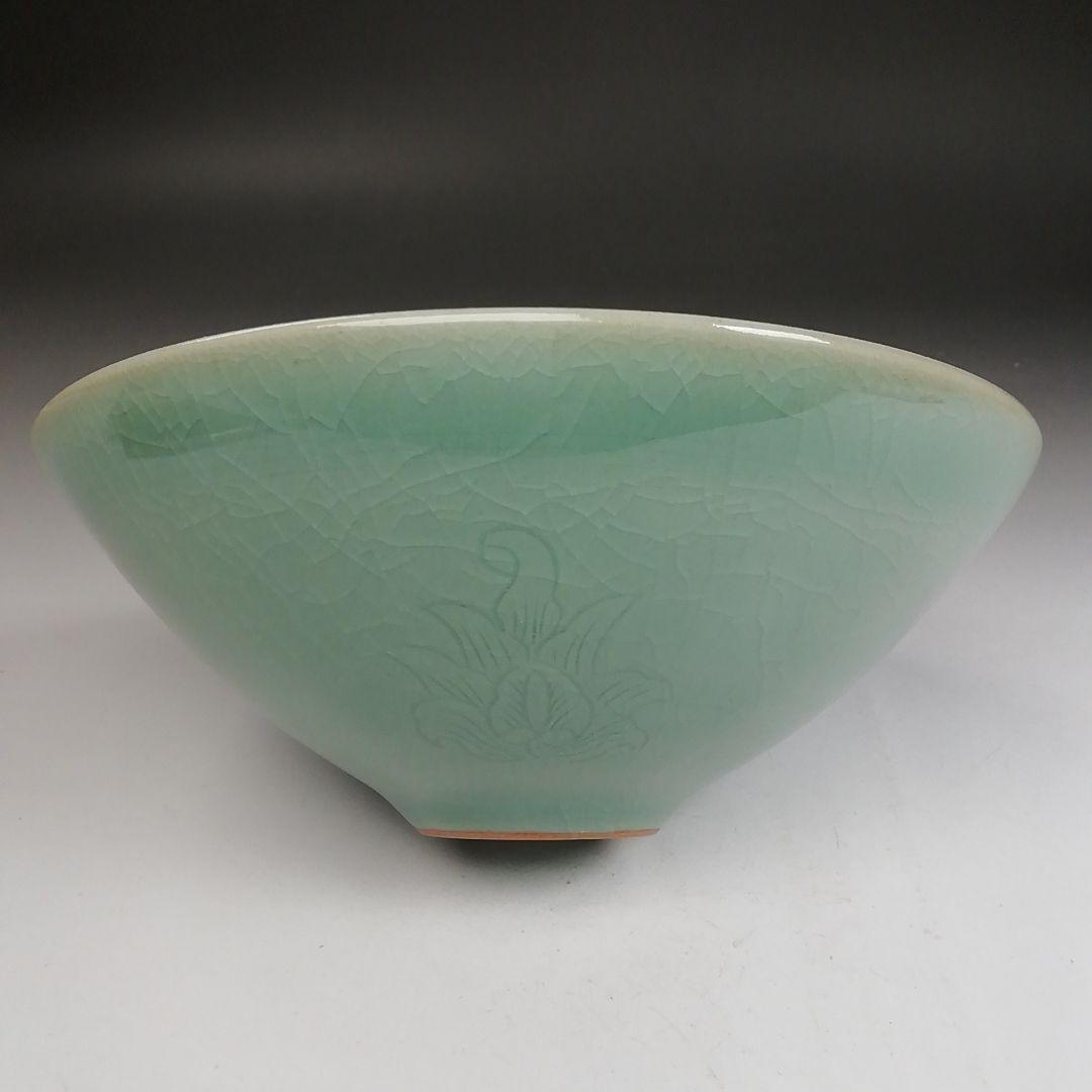 Ｔ９７７　茶碗　『高麗青磁茶碗』『青珍　梁命煥 作』　共箱　抹茶碗　茶道具