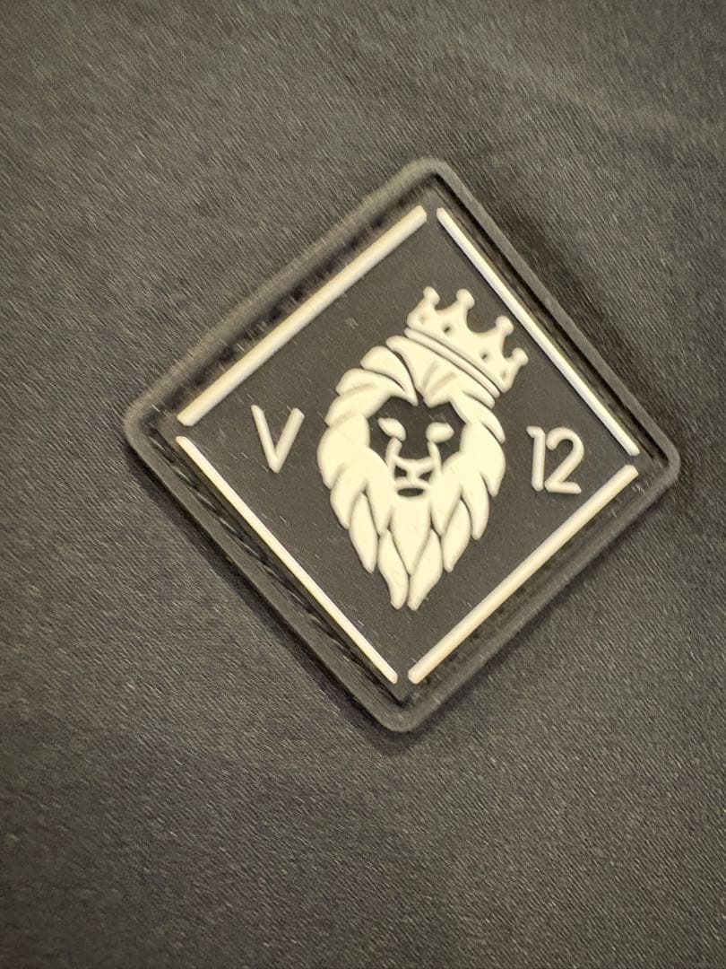 【美品】V12 ゴルフ 2025 メンズ モックネック 半袖シャツ Lサイズ