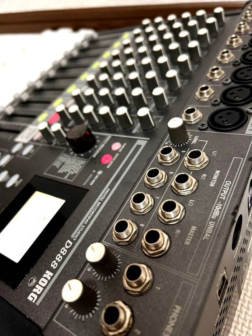 【キャリーバッグ、説明書、電源コード付き】KORG D888 デジタルMTR