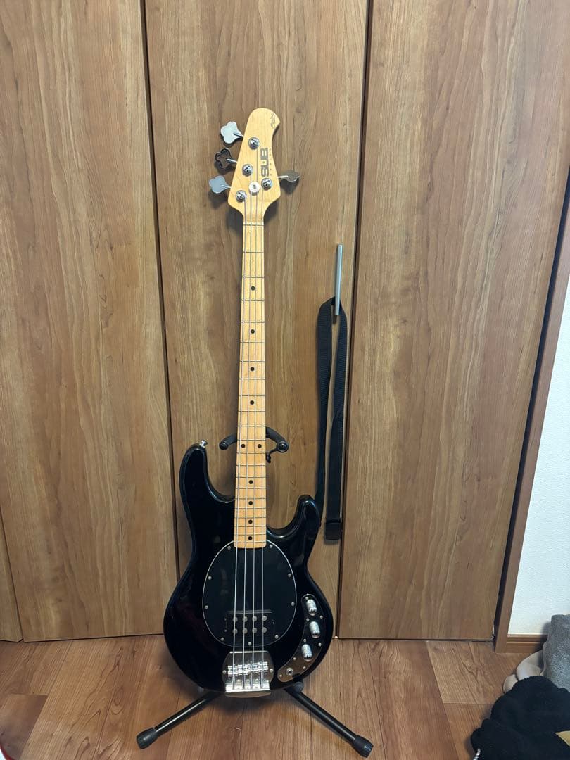 sterling SUB 4 エレキベース 黒 メイプルネック