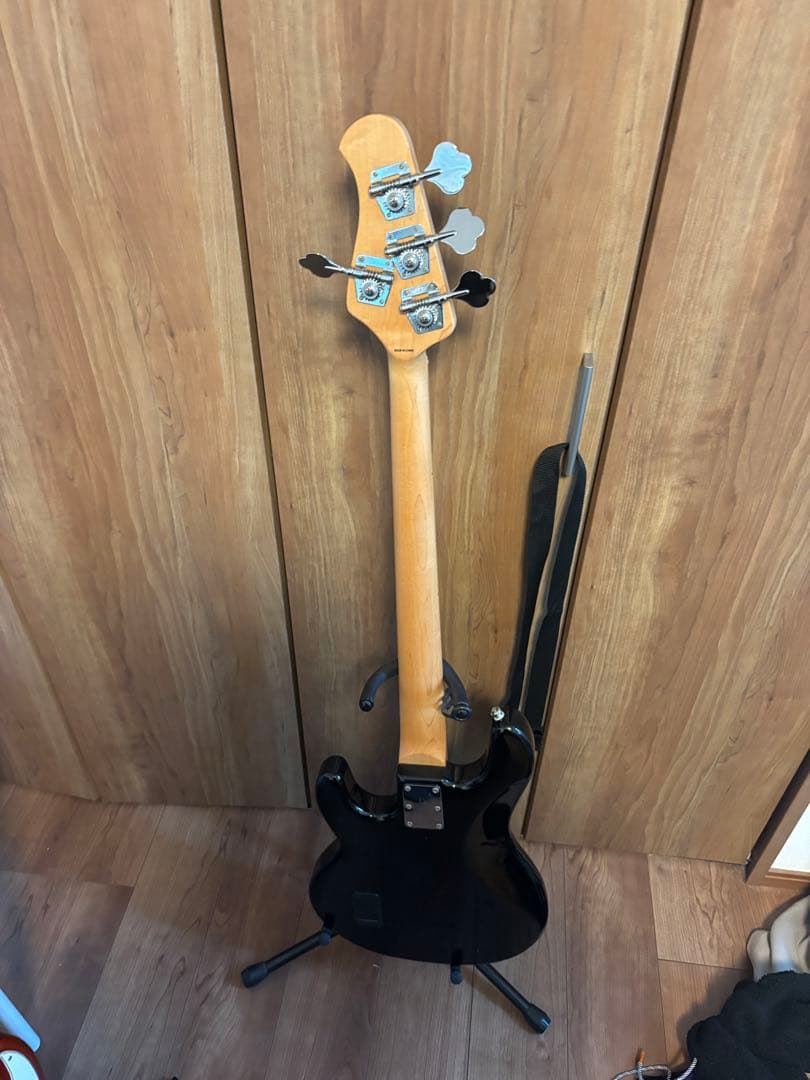 sterling SUB 4 エレキベース 黒 メイプルネック