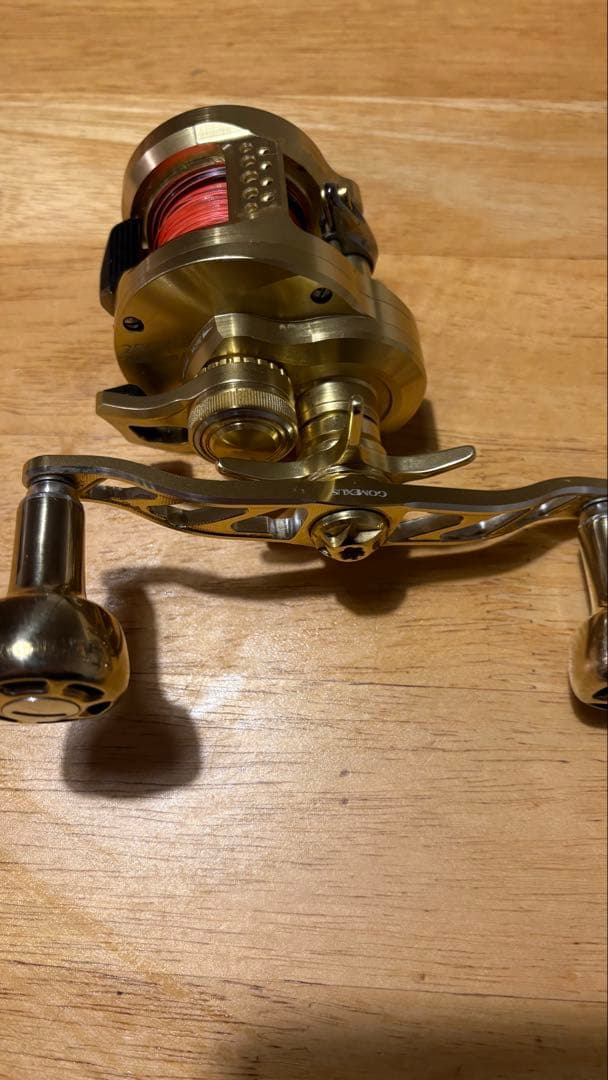 美品 Shimano Conquest 200PG ベイトリール