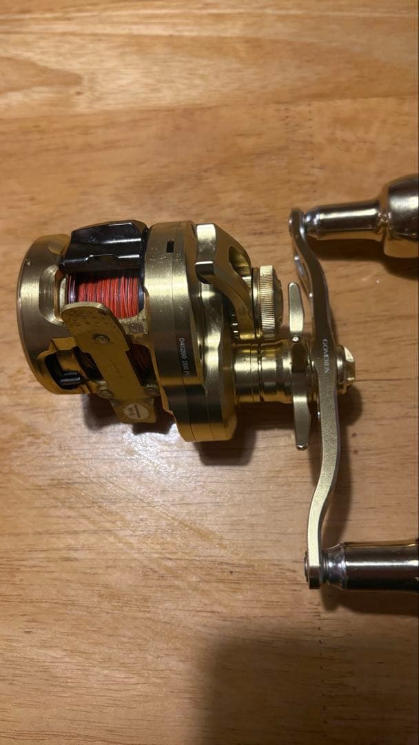 美品 Shimano Conquest 200PG ベイトリール