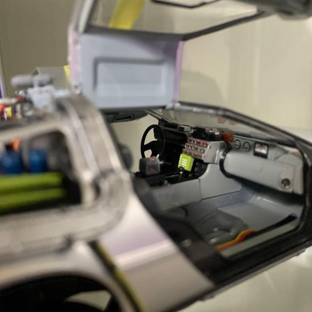 バックトゥザフューチャ一II デロリアン1/24