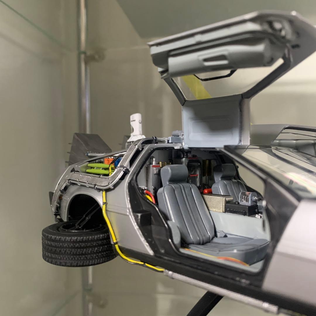 バックトゥザフューチャ一II デロリアン1/24