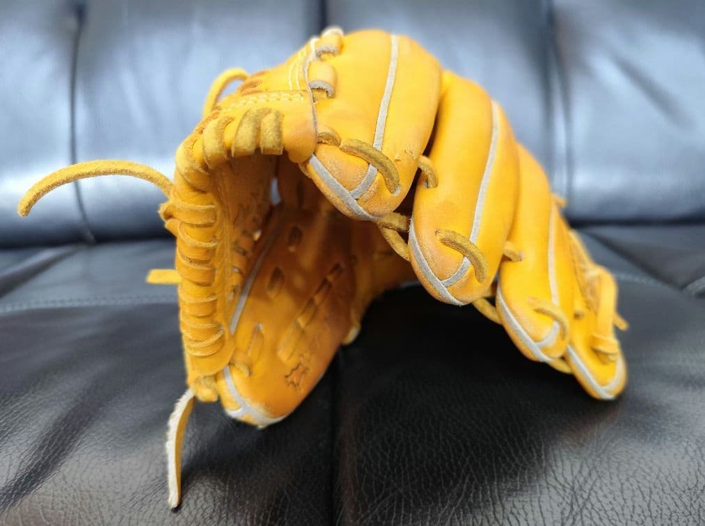 Mizuno Global Elite RG 少年軟式グローブ