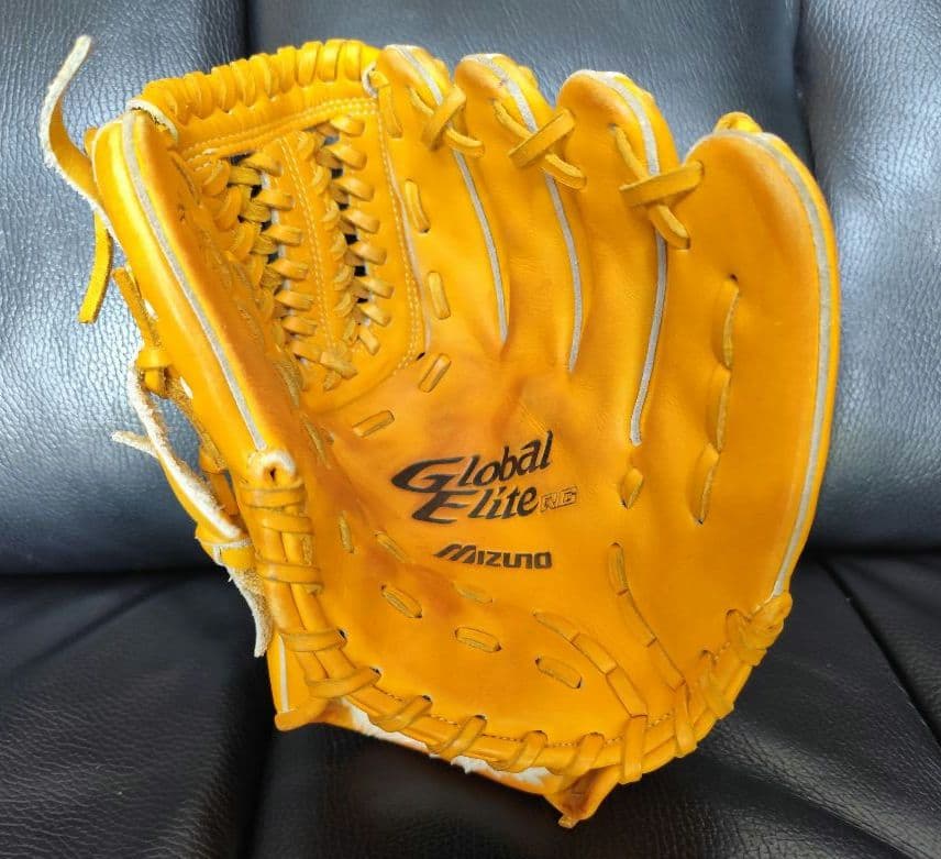 Mizuno Global Elite RG 少年軟式グローブ