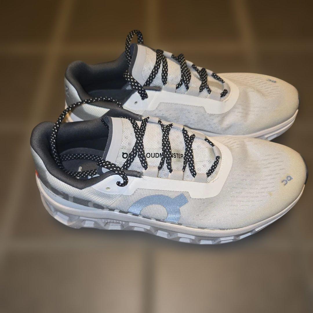 On Cloudmonster ホワイト スニーカー26.5+Cloudflow