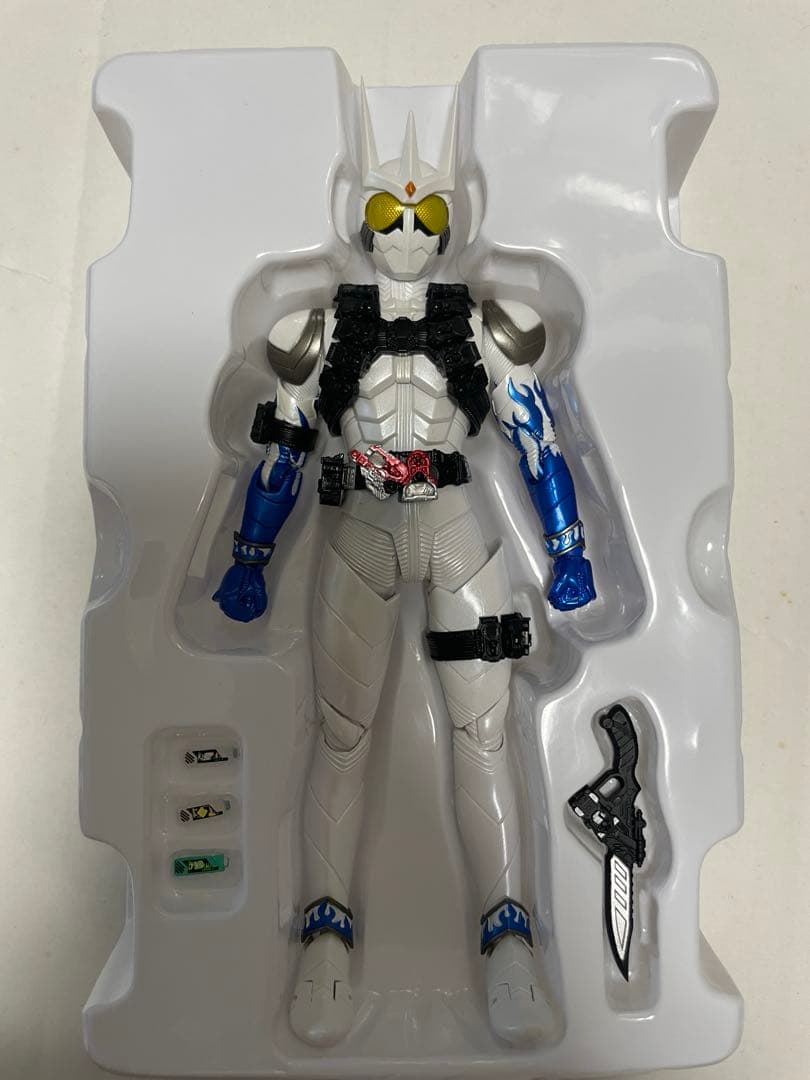 S.H.Figuarts(真骨彫製法) 仮面ライダーエターナル 魂ウェブ商店限定