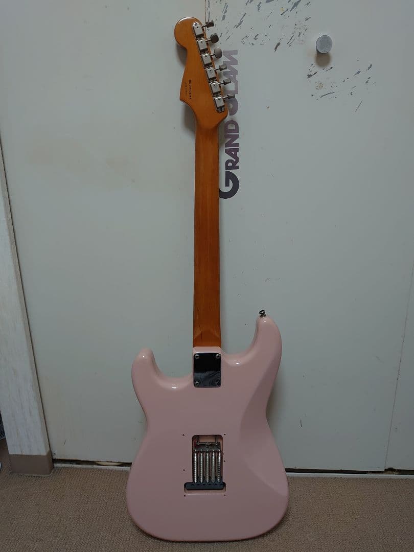 シェルピンクのストラトキャスター（フェンダーメキシコ）