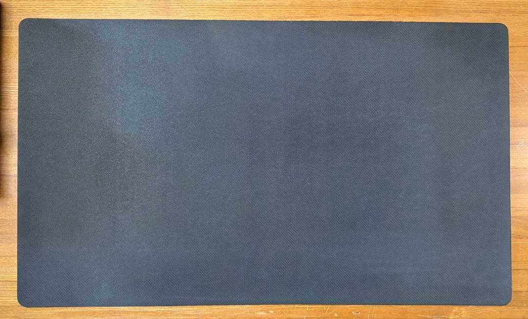 【今月限定出品】遊戯王　堕天使 イシュタム　プレイマット　judge 2017