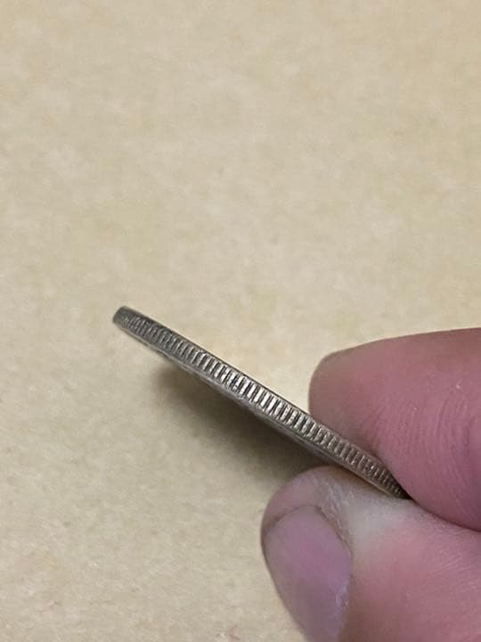 中華民国　三年　中圓銀貨　袁世凱