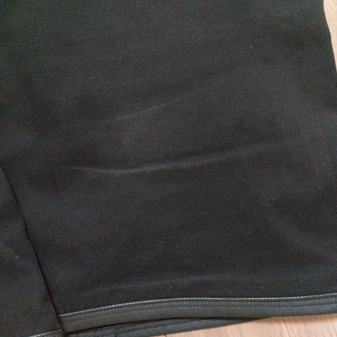 ボルコム（VOLCOM）メンズビブパンツ　Mサイズ