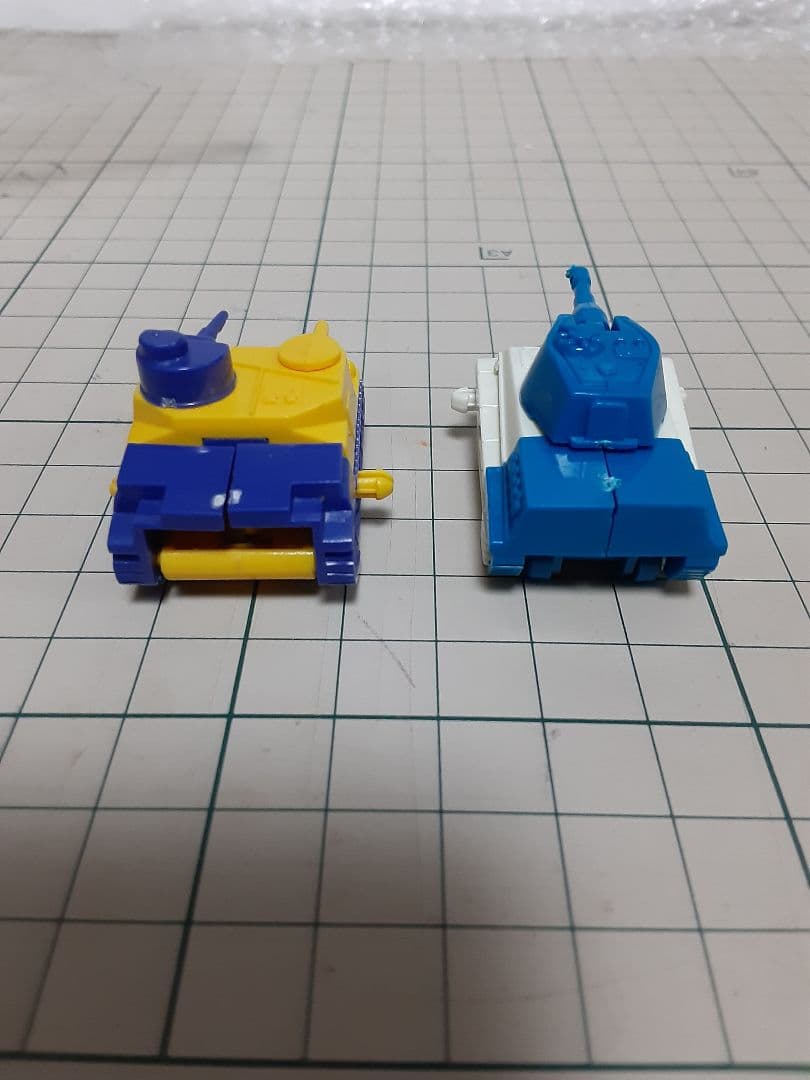 ジャンク　森永　食玩　ミニプラ　マシンロボクラブ　タンクロボ　１号　２号