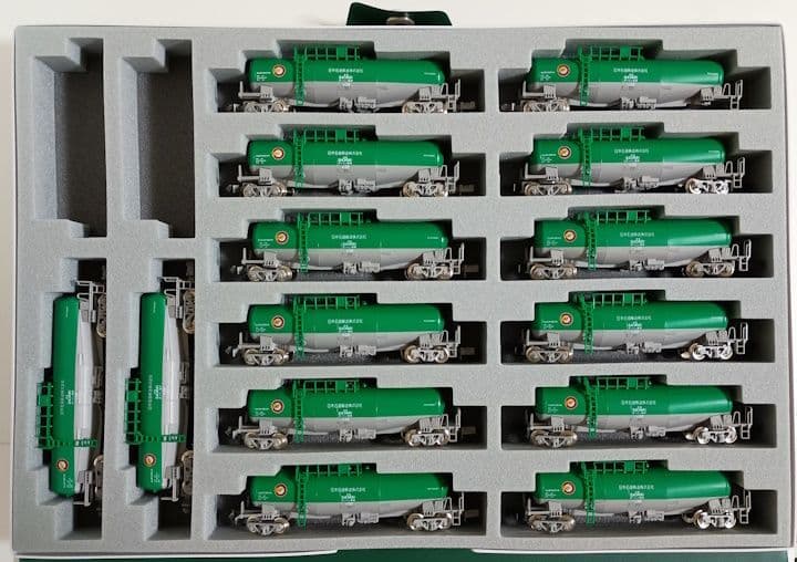 kato 8013-5 タキ43000 日本石油輸送色 14両