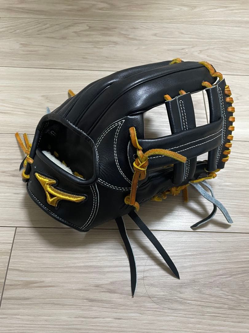 ミズノプロ シュプリームオーダー　菊池涼介選手本人型