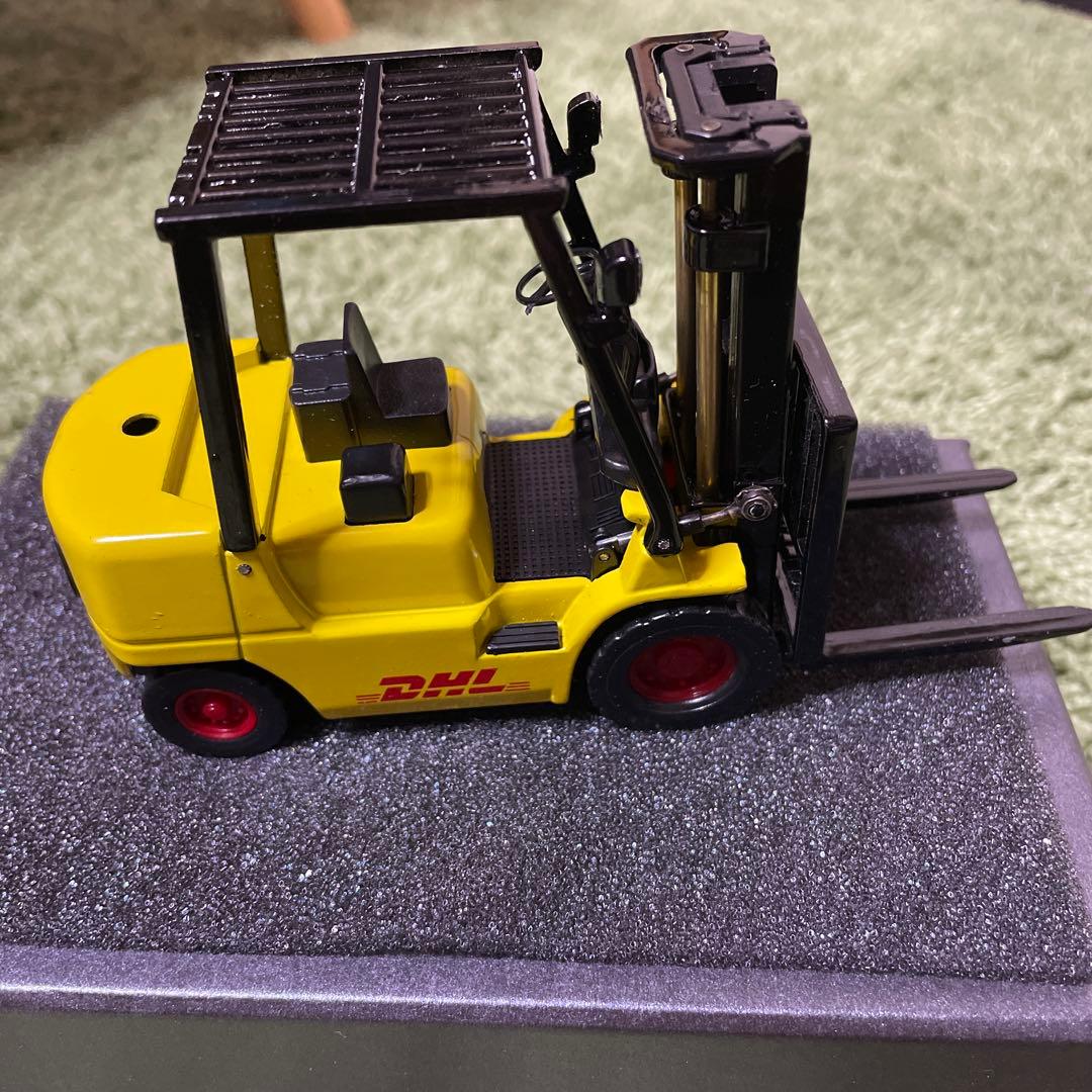 DHL フォークリフト ミニチュア