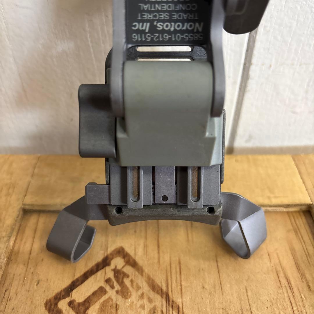 美品　米軍　実物　Norotos RHINOⅡ NVGマウント　ブラケット付き