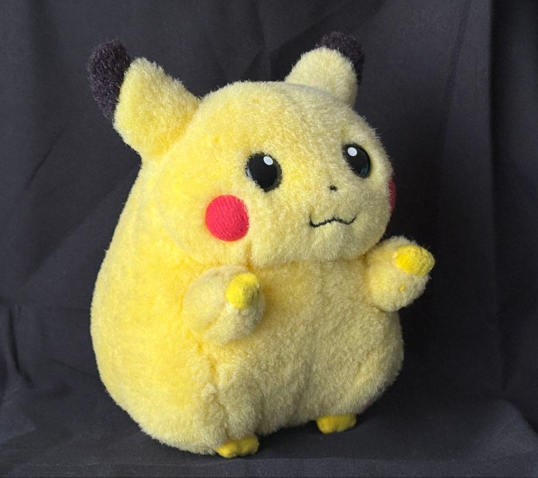 初期　ピカチュウ　TOMY ぬいぐるみ