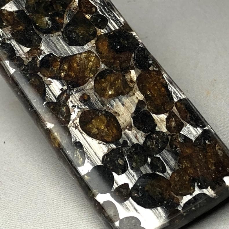 岡*郎様 パラサイト隕石 隕石　石鉄隕石　セリコ隕石 重さ約25ｇ　共箱