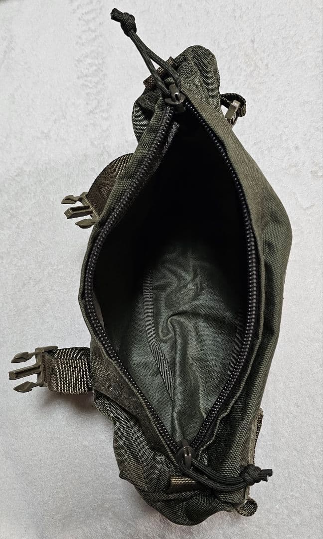 FLYYE MOLLE AIII Backpack RG 容量拡張サブバッグ付き
