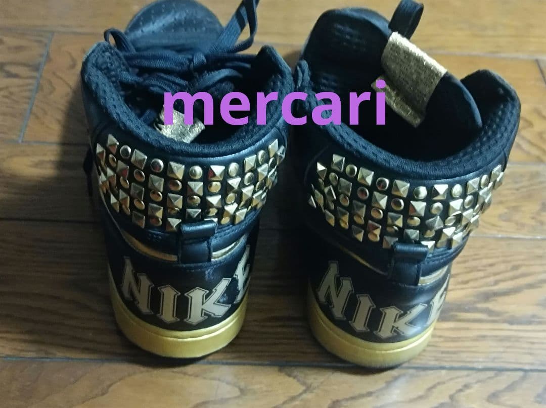 希少NIKE☆ナイキターミネーターロックンロール。