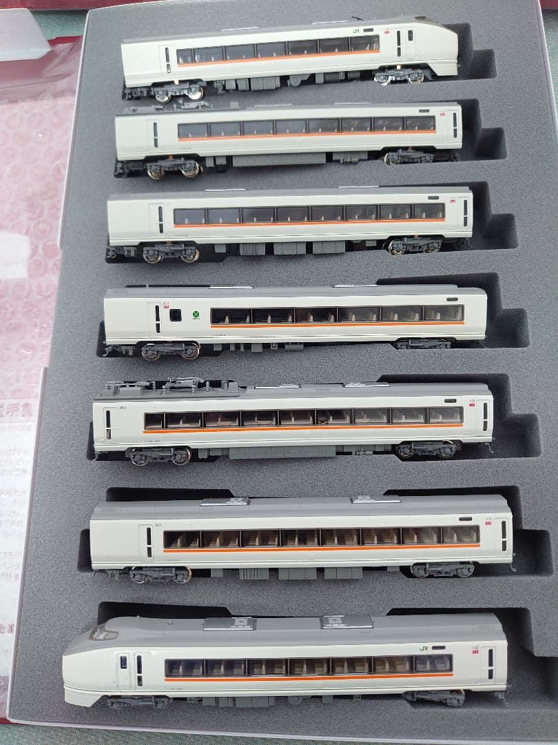 7両室内灯入 トイレタンク付 特製仕上品 651系 スワローあかぎ KATO