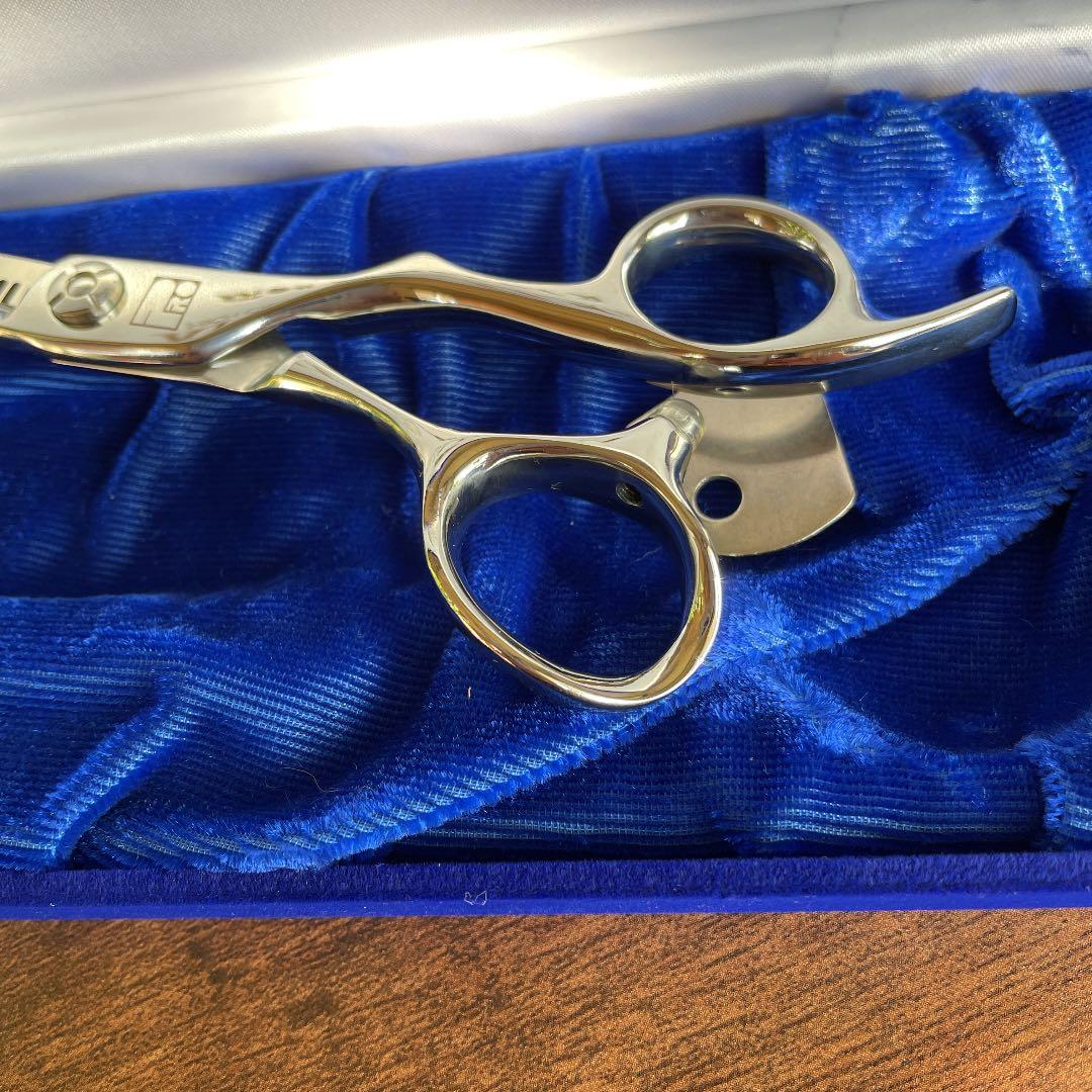 KITA。セニングシザー