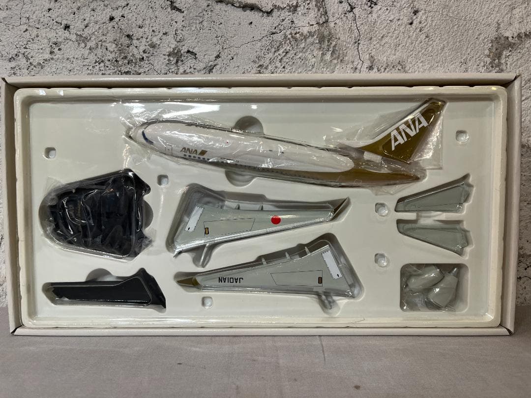 ⭐︎ANA B737-700⭐︎ サウンドジェット　ゴールドジェット　イワヤ