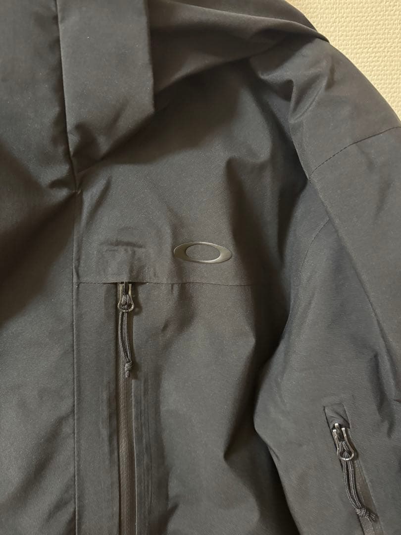 ★美品★Oakleyオークリーブラック スノーウェア ゴアテックス Men'sＬ