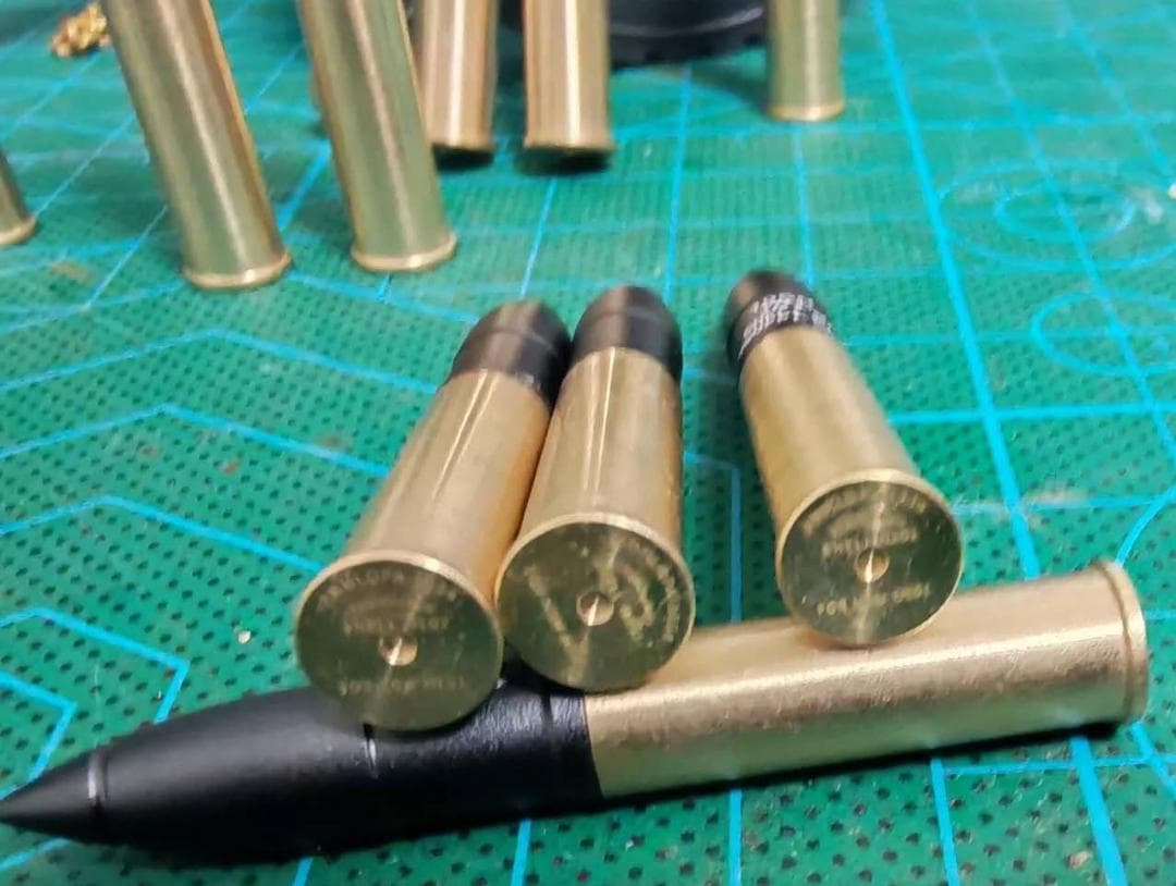 1/16スケール　手作　米軍105榴弾砲模型レプリカ　新品