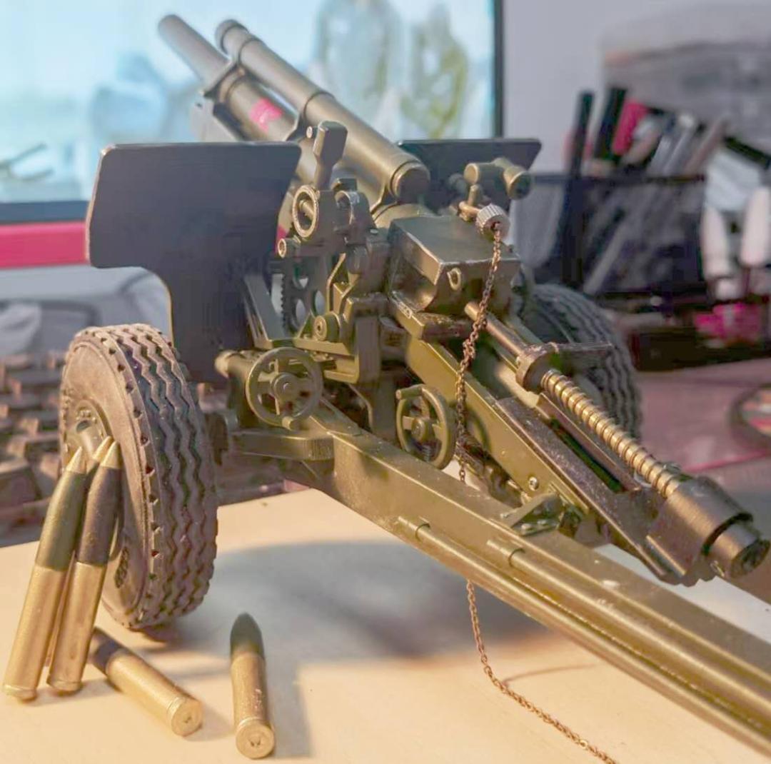1/16スケール　手作　米軍105榴弾砲模型レプリカ　新品