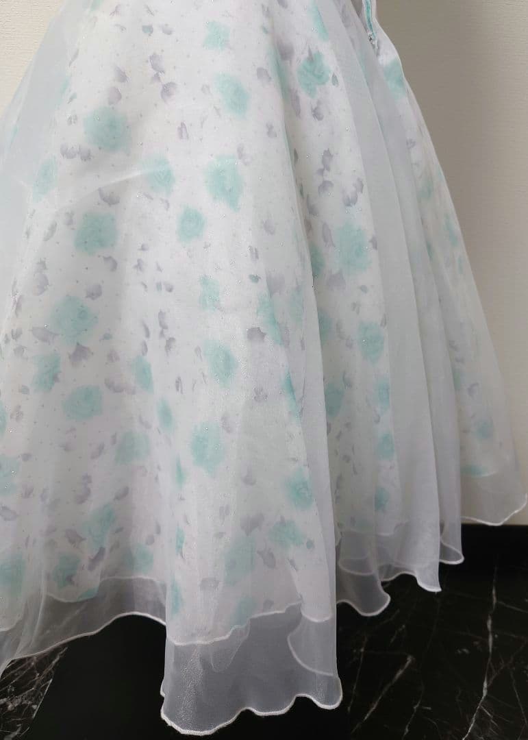 バレエ衣裳　コスチューム　白×ミントグリン:ジゼル/リーズ/コッペリア美品