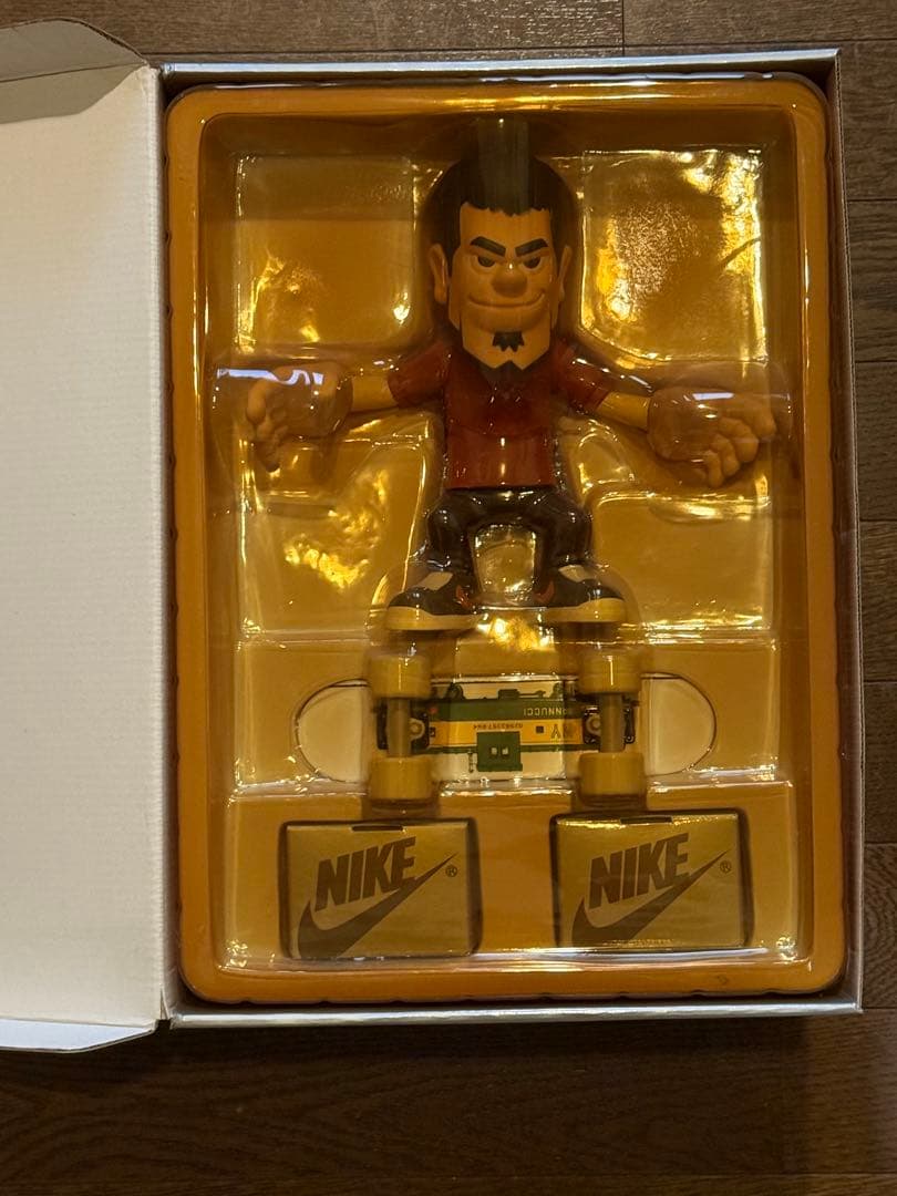 新品！2体セットNIKE SB（ナイキ）× MEDICOM TOYコラボ限定