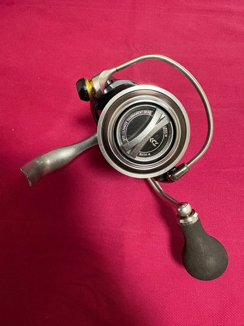 ダイワ カルディア 2506H スピニングリール 取説付 CALDIA