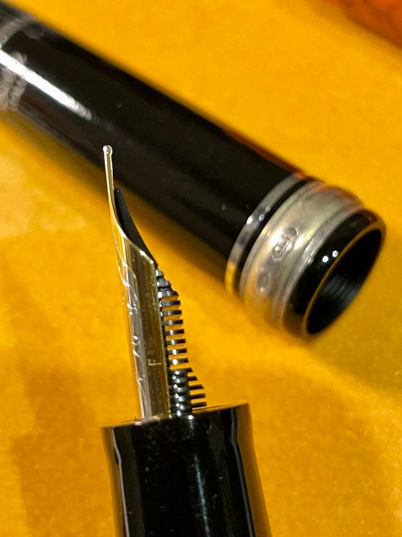 まー　デルタ　万年筆　IIMILLENNIO コレクション　ダークオレンジ