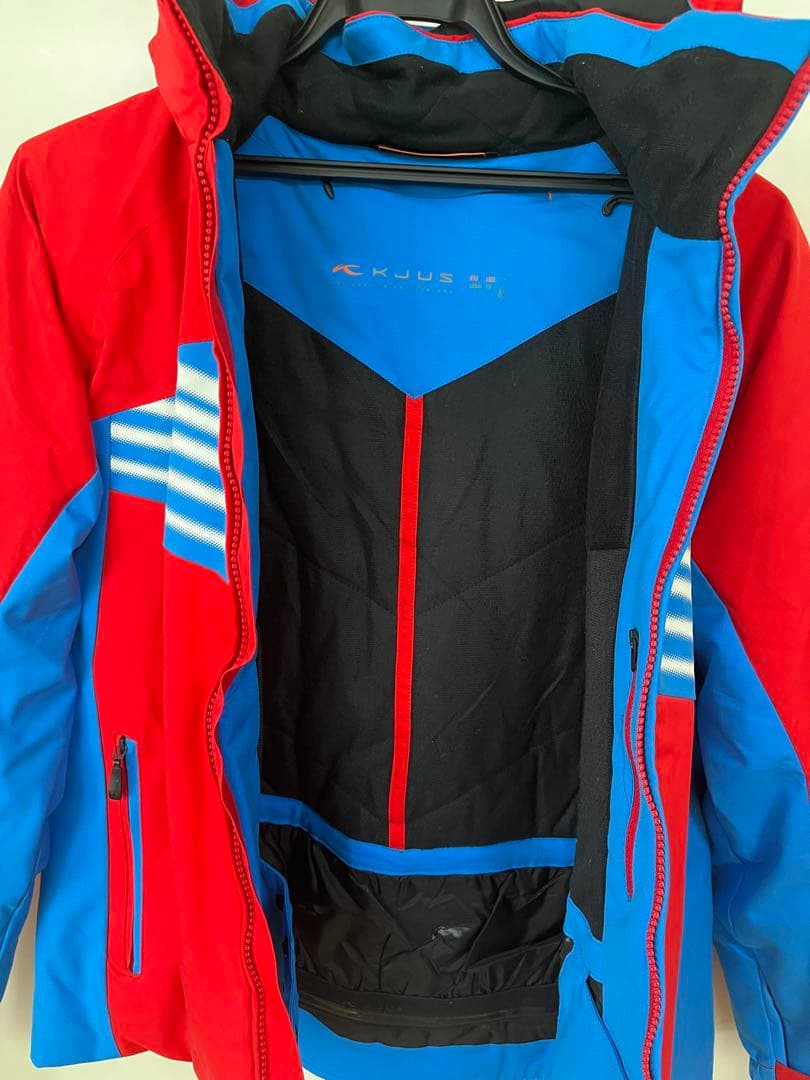 美品KJUS チュース　スキーウェア RECCO装備 赤青　レディース