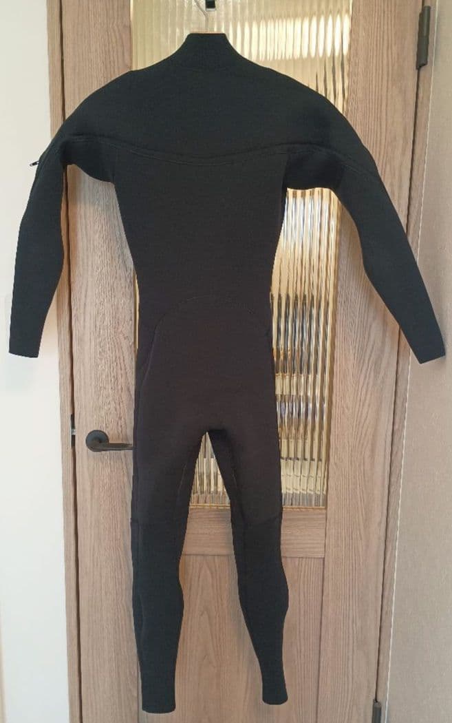【高品質日本製 1年未満】ウエットスーツ 3mm ジャーフル ML やわらか素材