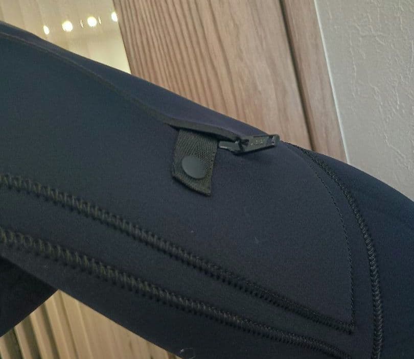 【高品質日本製 1年未満】ウエットスーツ 3mm ジャーフル ML やわらか素材